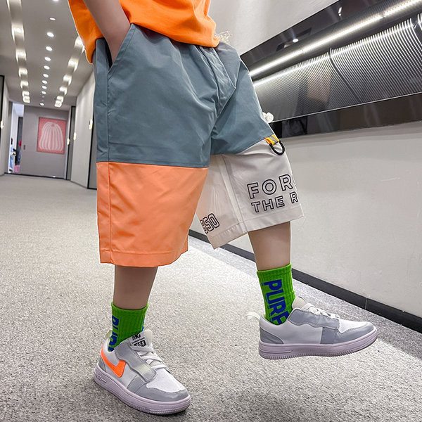 Детски къси панталони в два цвята с връзки 