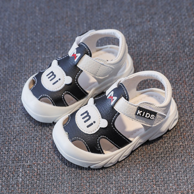 Бебешки сандали с велкро лепенка и 3D елемент