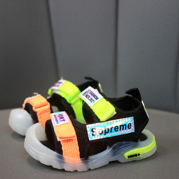 Бебешки мрежести сандали с велкро лепенки