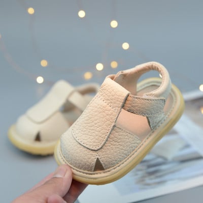 Бебешки обувки от еко кожа с велкро лепенки 