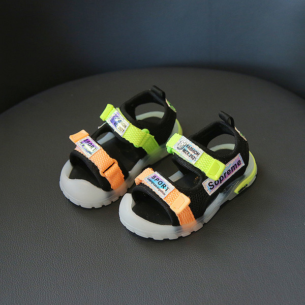 Бебешки сандали с велкро закопчаване-няколко модела