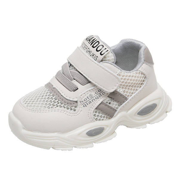 Бебешки обувки с лепенка подходящи за момичета 