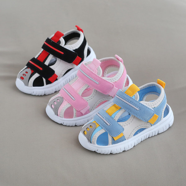 Бебешки обувки за момчета и момичета с 3D мотиви и велкро закопчаване