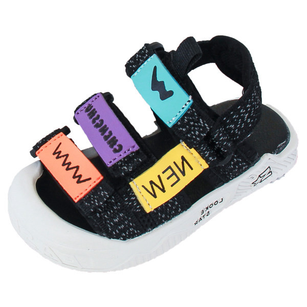 Бебешки сандали с равна подметка и лепенки