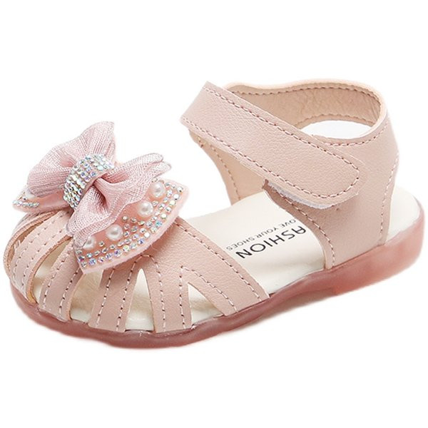 Нов модел бебешки сандали с панделка и камъни