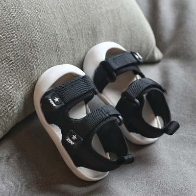 Beebi vabaaja kinnised rihmadega sandaalid