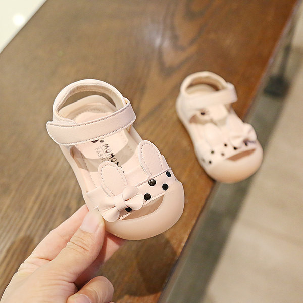 Детски ежедневни сандали с 3D елемент 