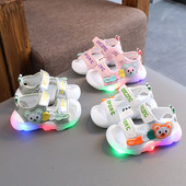 Бебешки светещи сандали с велкро лепенки