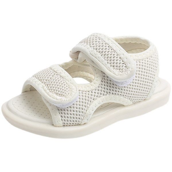 Kleebistega võrgust beebisandaalid