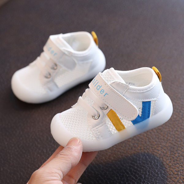 Takjapaelte ja paeltega beebikingad - valged