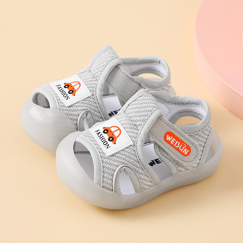 Beebi tekstiilist takjapaelaga sandaalid