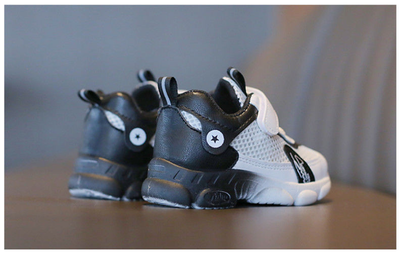 Võrgusilma ja kleebistega beebitossud - kaks mudelit