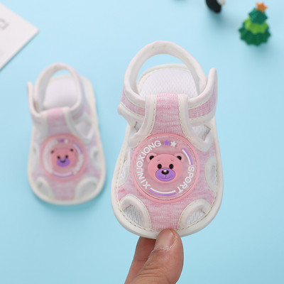 Παιδικά σανδάλια με απλικέ 3D και στερέωση velcro