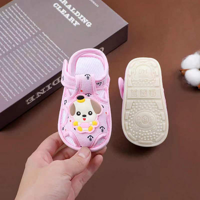 Παιδικά σανδάλια με απλικέ 3D και στερέωση velcro