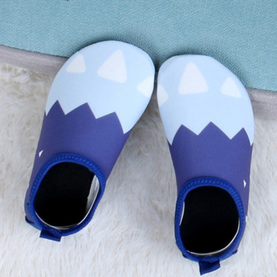 Бебешки сандали с 3D апликация и велкро закопчаване 