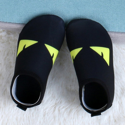 Бебешки сандали с 3D апликация и велкро закопчаване 