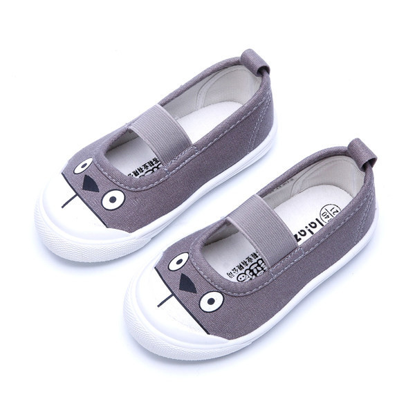 Бебешки ежедневни обувки с апликация в различни цветове