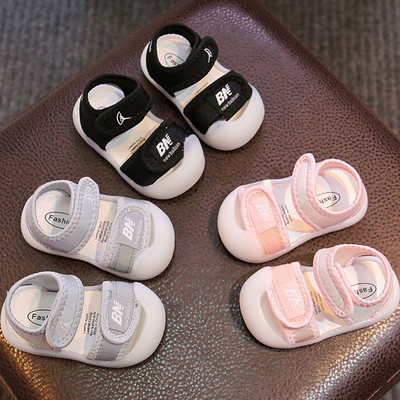 Бебешки текстилни сандали с надпис