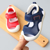 Παιδικά σανδάλια με  στερέωση velcro
