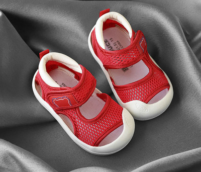 Παιδικά σανδάλια με  στερέωση velcro
