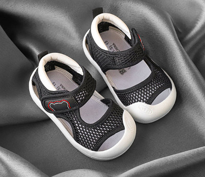 Παιδικά σανδάλια με  στερέωση velcro