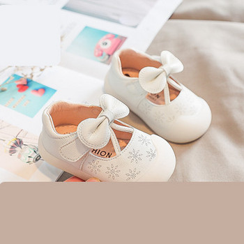 Бебешки затворени сандали от еко кожа с панделка 