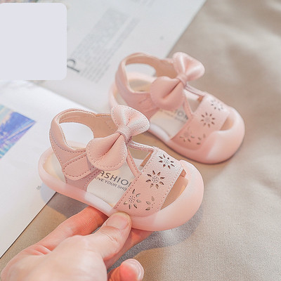 Beebi kinnised paelaga ökonahast sandaalid