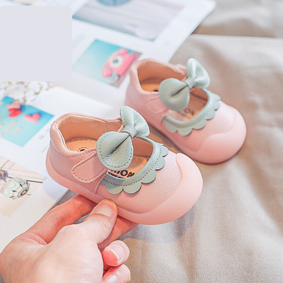 Beebi kinnised paelaga ökonahast sandaalid