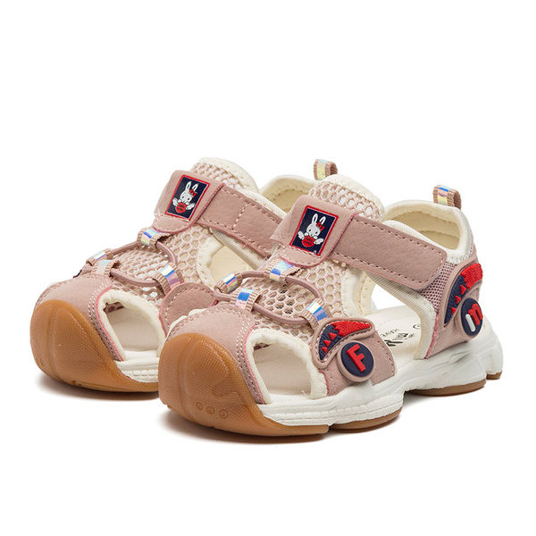 Võrgusilma ja takjapaelaga beebisandaalid