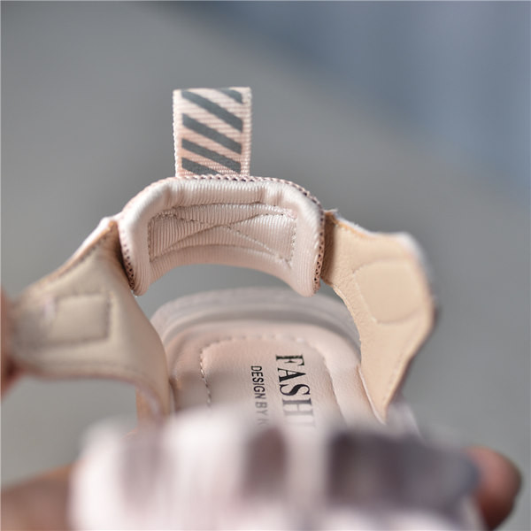 Baby casual kunstnahast sandaalid takjakinnitusega