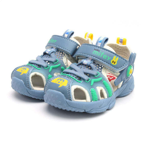 Летни бебешки сандали с лепенки и връзки