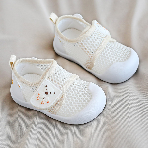 Uus kleebiste ja 3D-rakendusega laste lõuendist kingade mudel beebidele