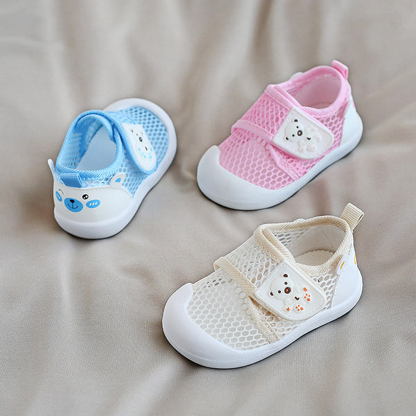 Uus kleebiste ja 3D-rakendusega laste lõuendist kingade mudel beebidele