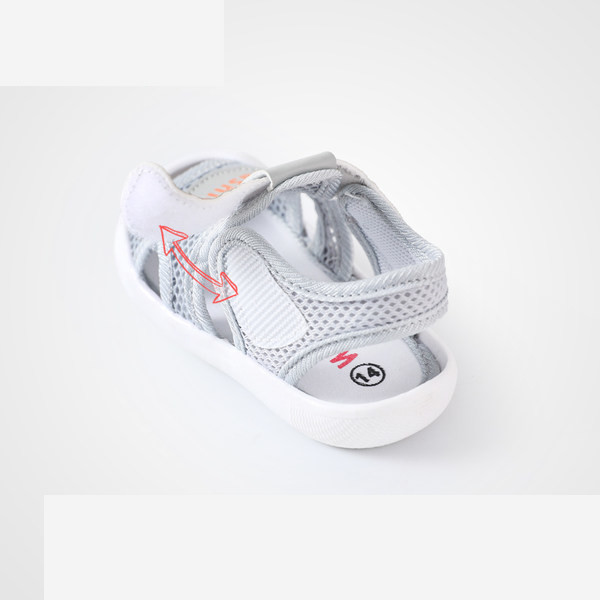 Siltide ja takjapaelaga võrkkangast beebisandaalid