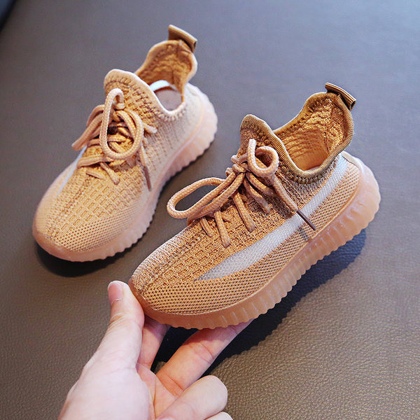 Tekstiilist paeltega beebitossud