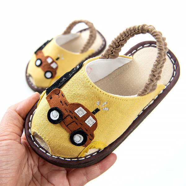 Elastse ja pehme tallaga beebisandaalid – erinevad rakendused