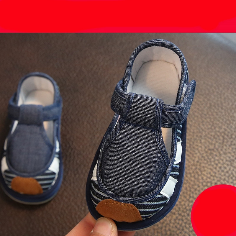 Бебешки ежедневни сандали с лепенки в няколко цвята