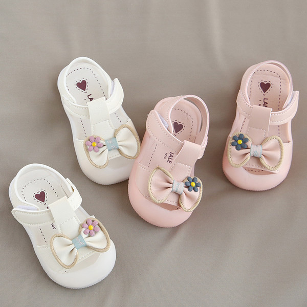 Paela ja pehme tallaga beebisandaalid