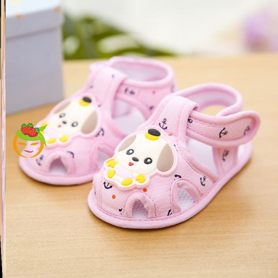 Aplikatsiooniga beebitekstiilist sandaalid - poistele ja tüdrukutele
