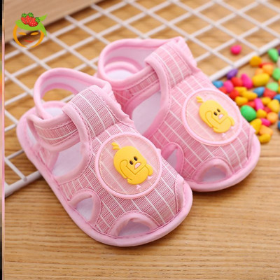 Aplikatsiooniga beebitekstiilist sandaalid - poistele ja tüdrukutele