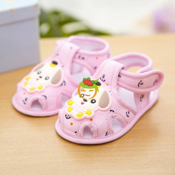 Aplikatsiooniga beebitekstiilist sandaalid - poistele ja tüdrukutele