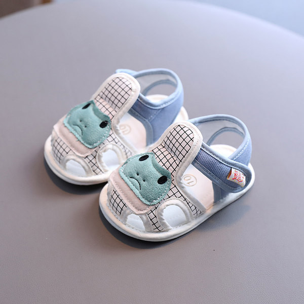 Pehmete talla ja plaastritega beebisandaalid