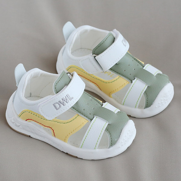 Бебешки сандали от еко кожа с велкро закопчаване за момичета и момчета