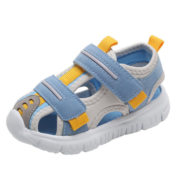 Uus pehme tallaga beebisandaalide mudel