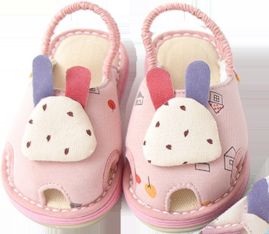 Beebi sandaalid elastse ja 3D elemendiga