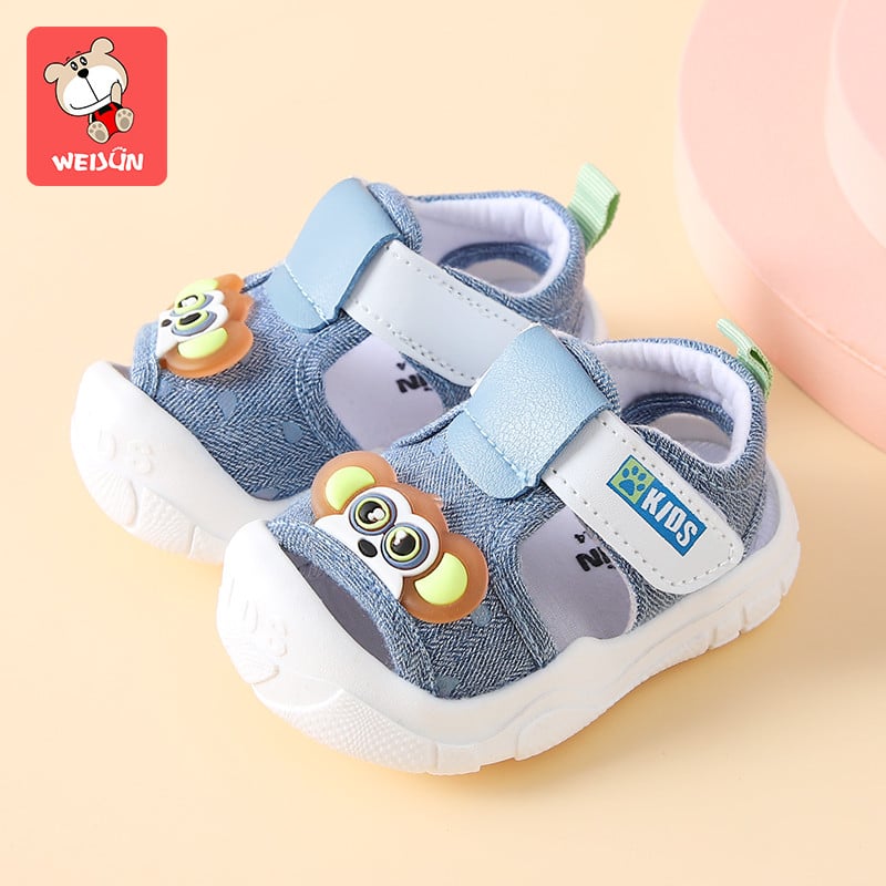 Бебешки текстилни сандали от текстил с апликация