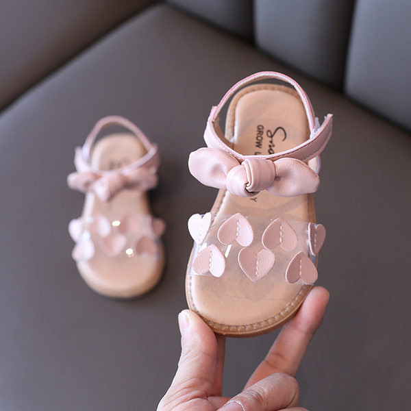 Bērnu sandales ar lenti un uzlīmēm