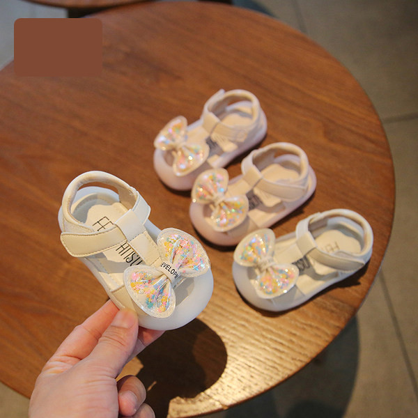 Бебешки сандали с велкро лепенки и панделка 