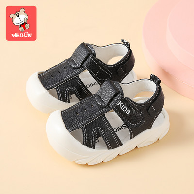 Suvised beebisandaalid ökonahast ja plaastritest