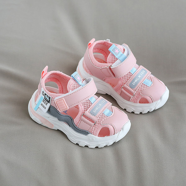 Takjapaela ja võrguga beebisandaalid